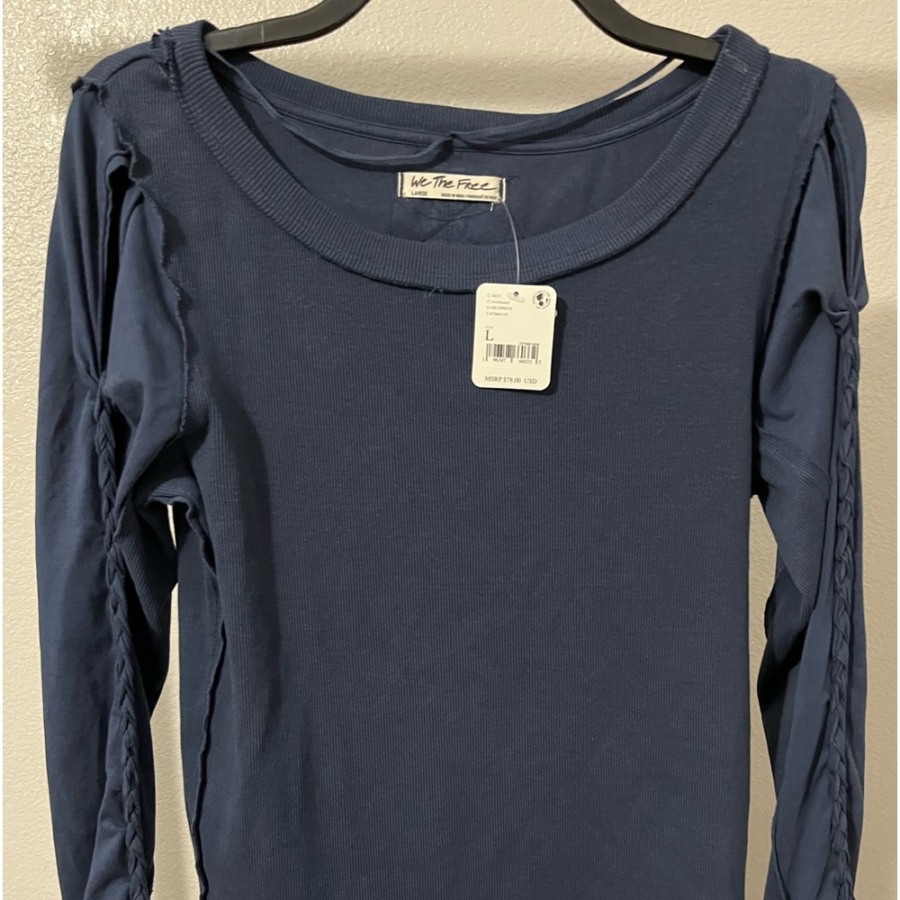 Long sleeve tee